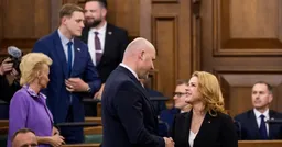 Парламент Латвии утвердил новый кабинет министров спустя 2 недели после скандала вокруг БПЛА
